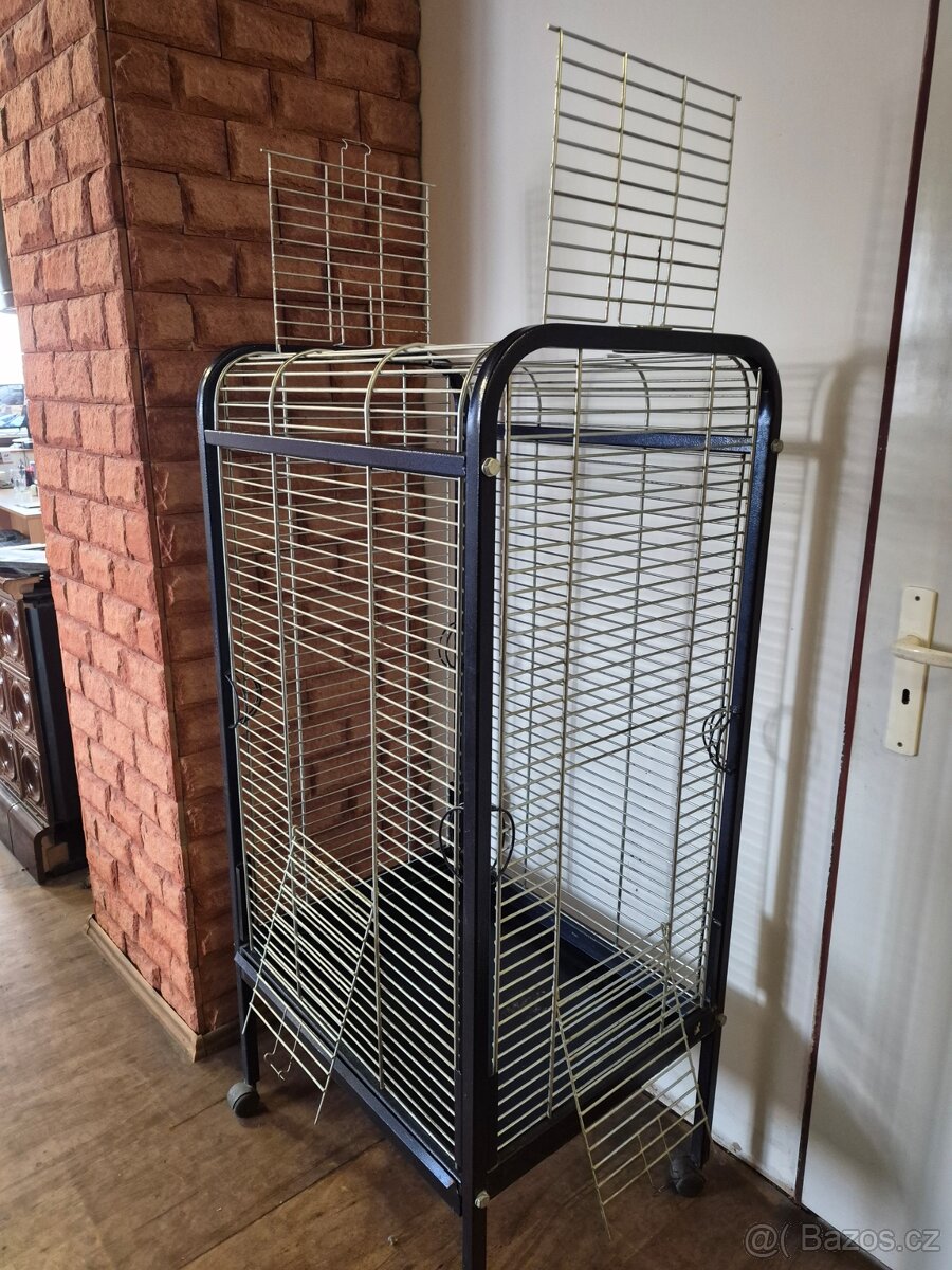 Klec pro papouška s kolečky - 2