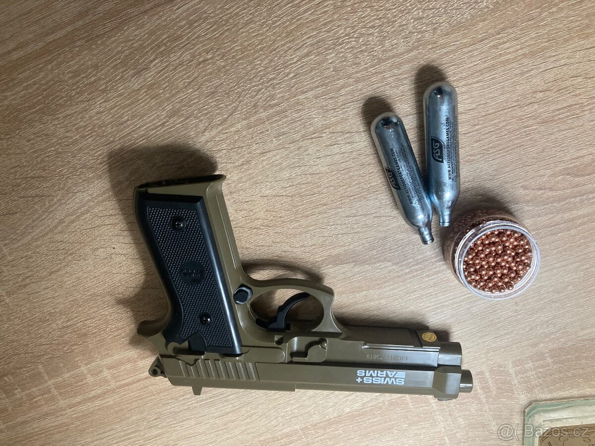 Co2 pištol 4,5mm - 2