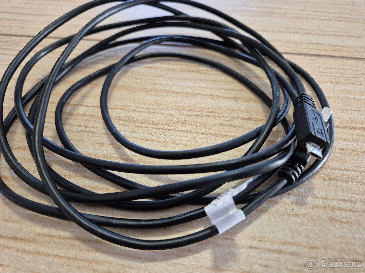 Cestovní nabiječka - 2