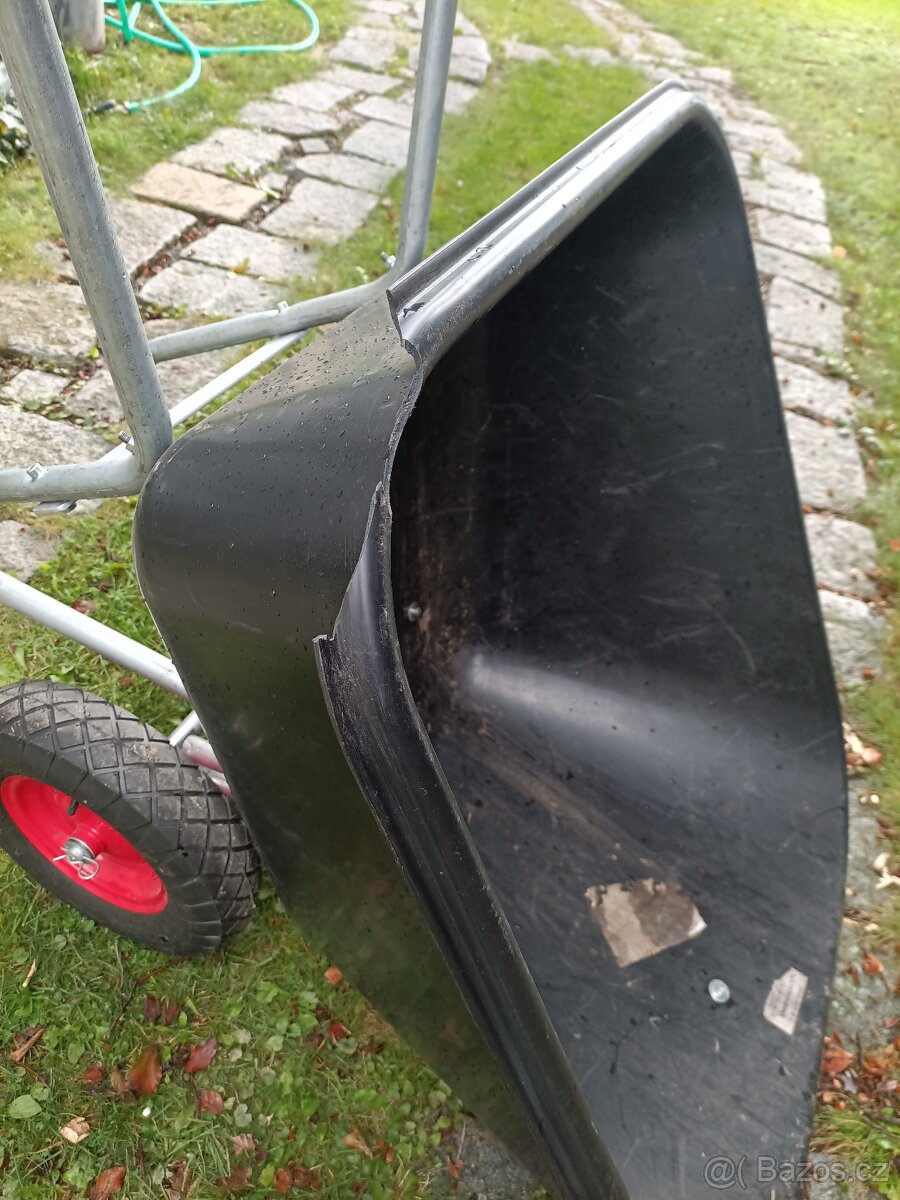 Kolečko velké zahradní - 2