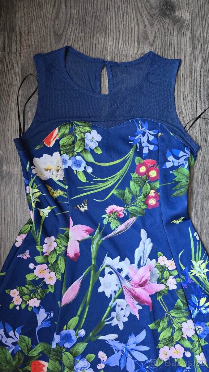 Dámské šaty vel.36/38 - 2