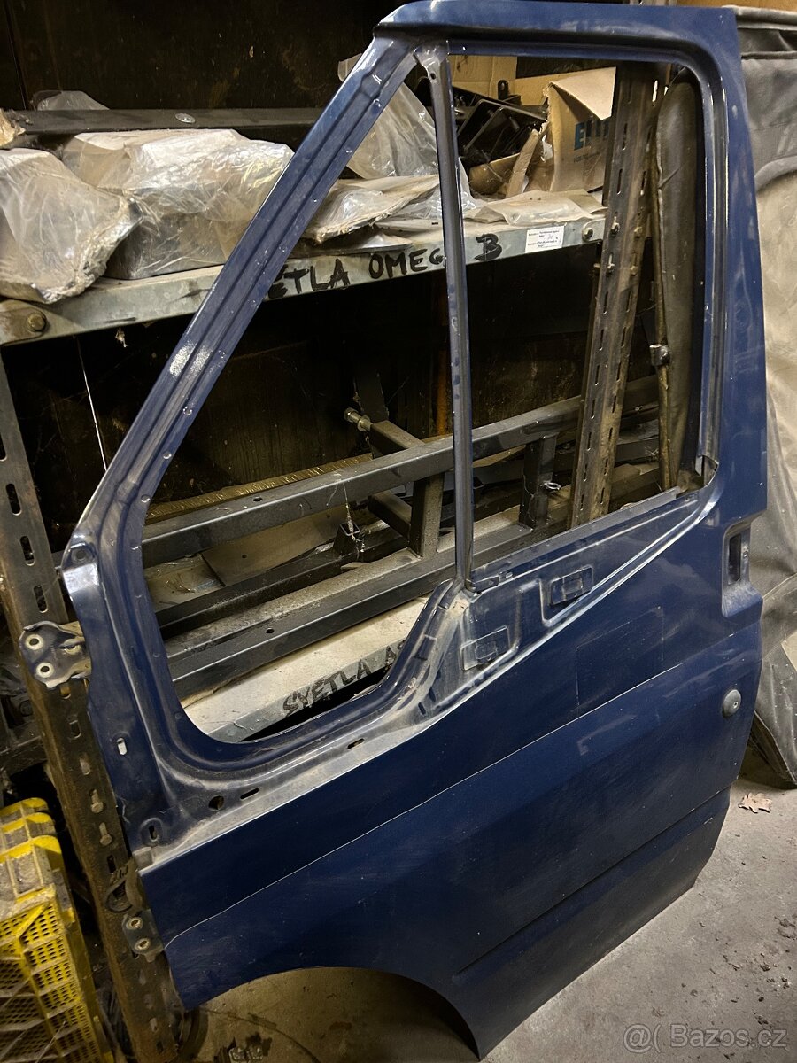 Ford Transit - pravé a levé dveře - 2