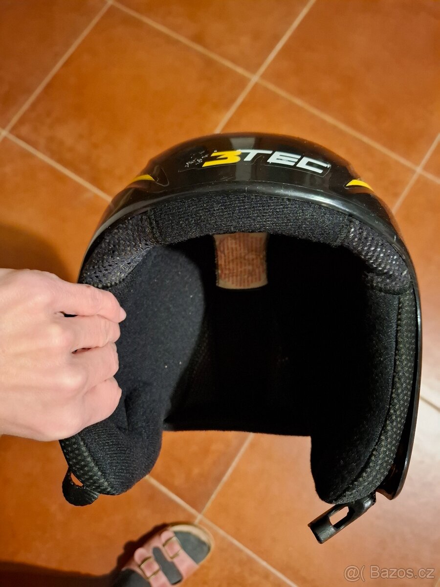 Lyžařská helma vel. 54 - 2