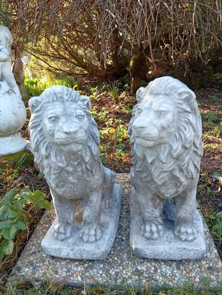 Zahradní dekorace- Pároví lvi - 2