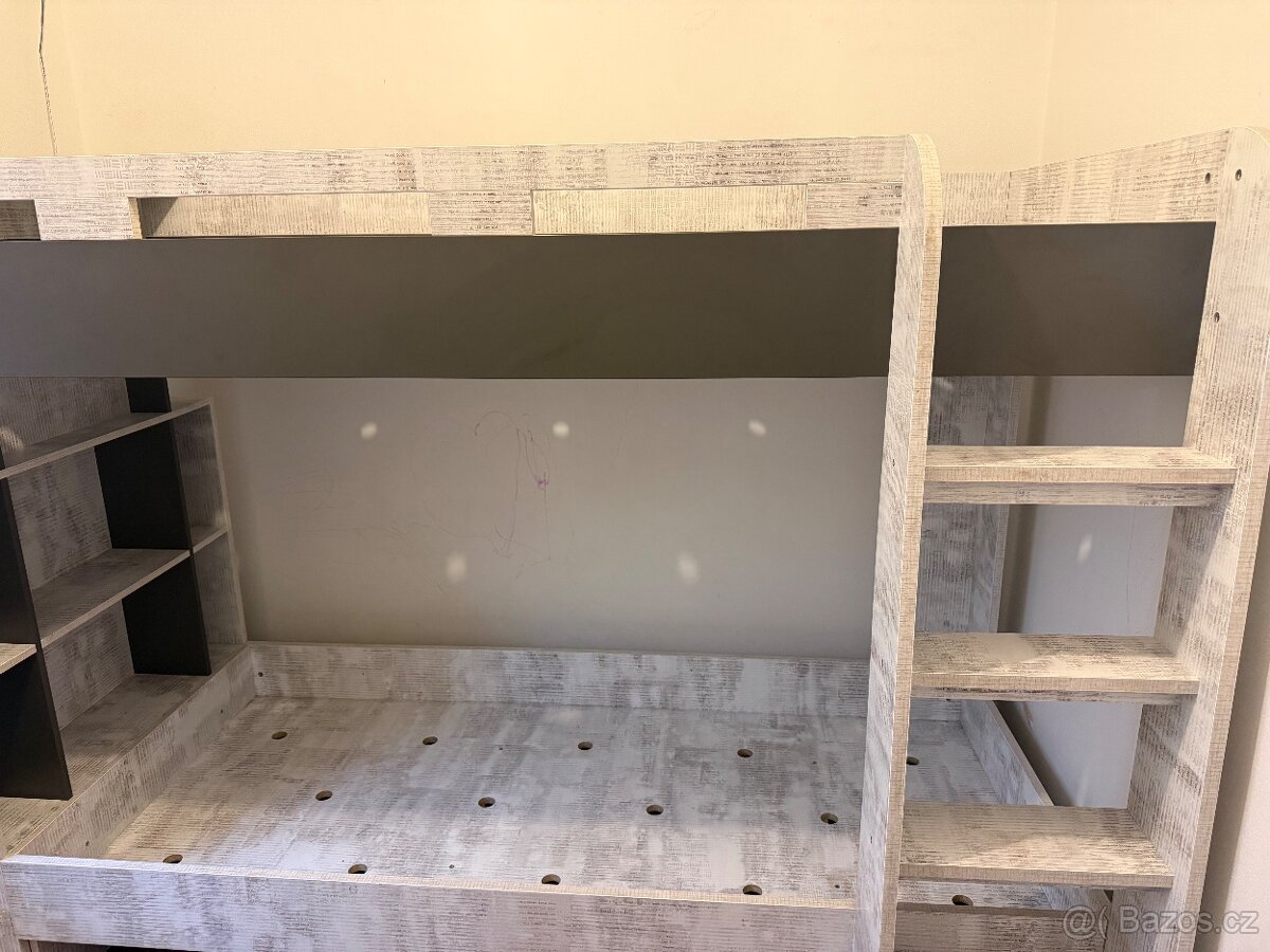 Patrová postel - 2