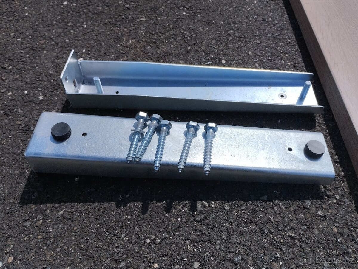 Upevňovací konzole - 2