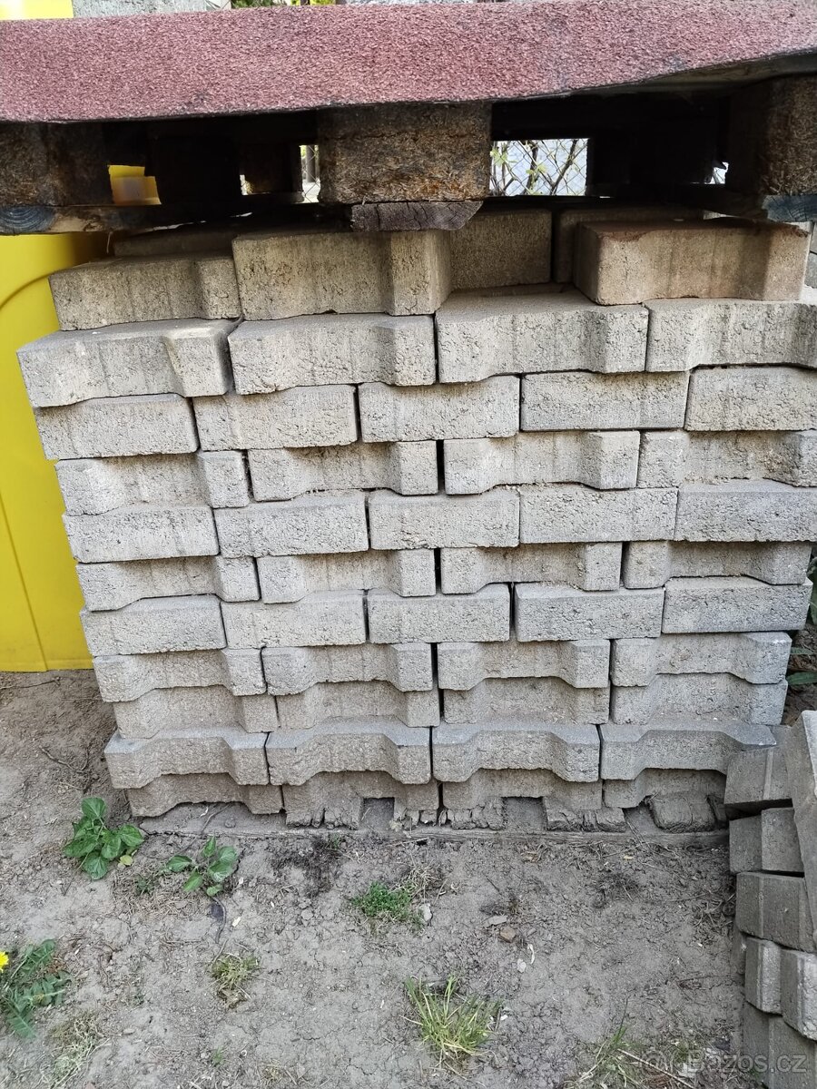 Zámková dlažba íčko - 2