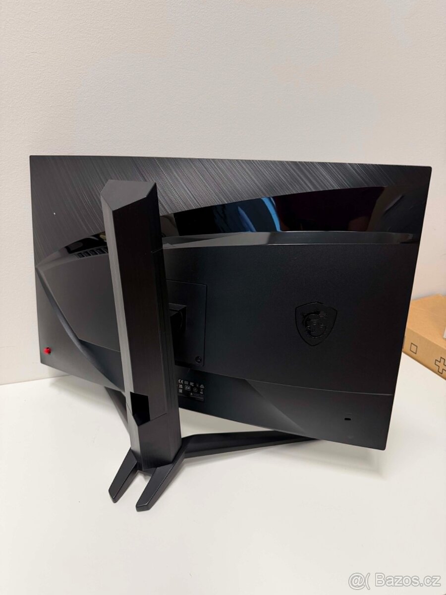Herní monitor MSi 27" - 2