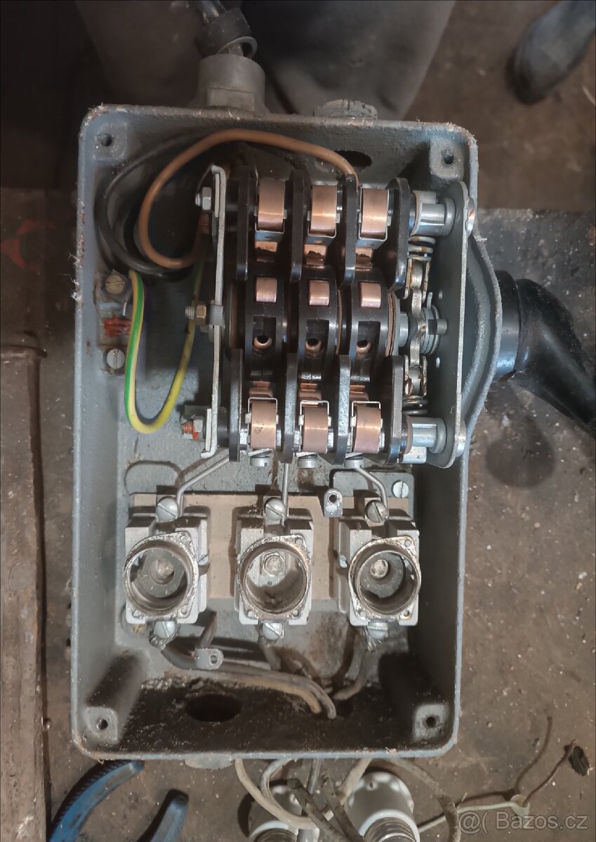 Pojistková skříň - 2