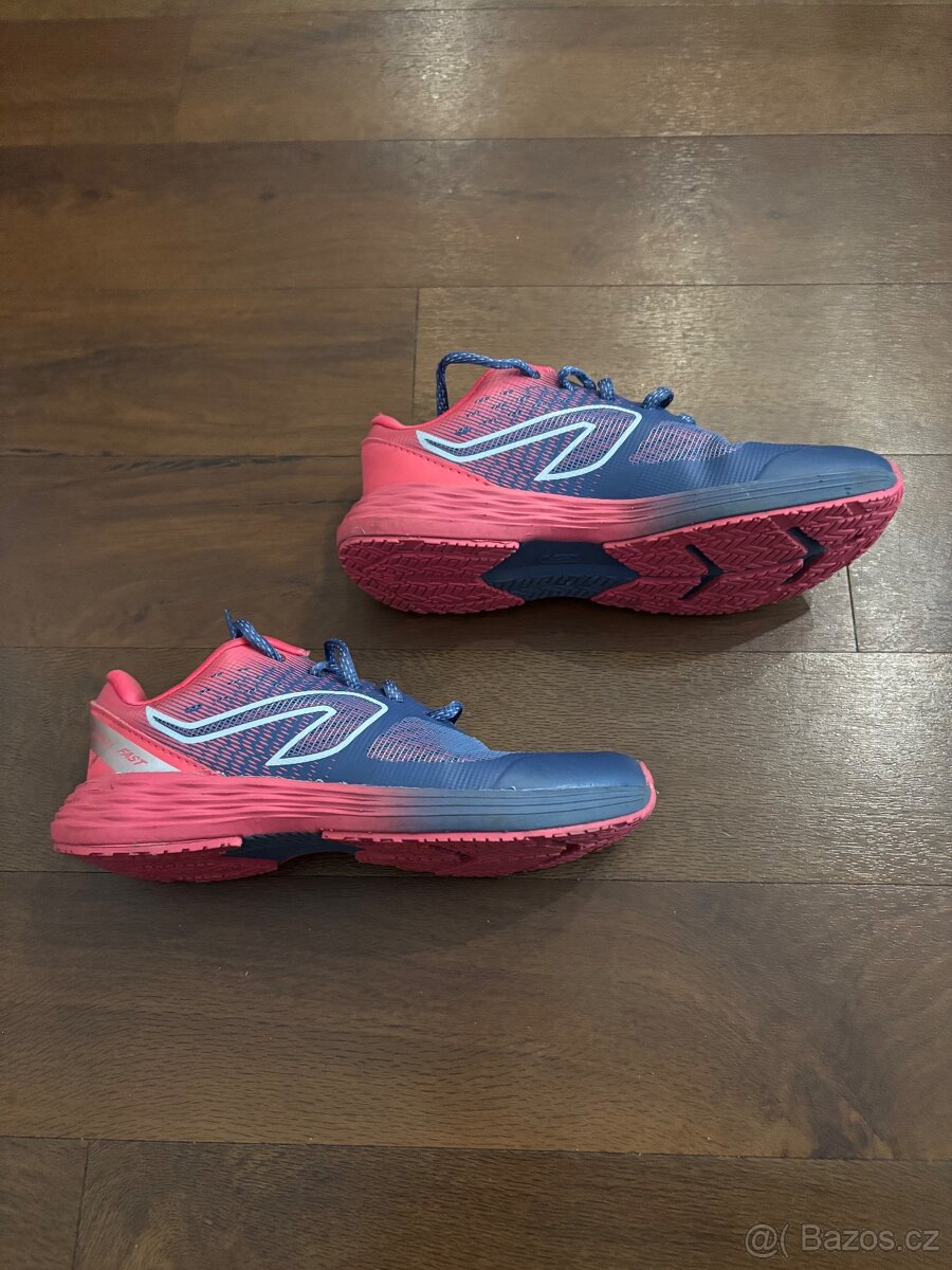 Tenisky nejen na atletiku vel. 33, jako NOVÉ - 2