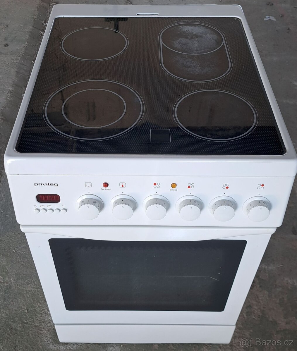 Sklokeramický sporák Privileg. - 2