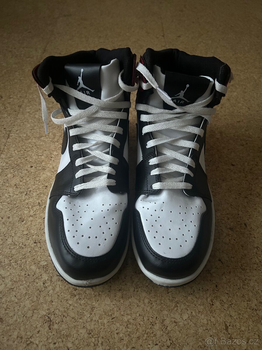 Boty Jordan 1 Retro Black Toe - 2