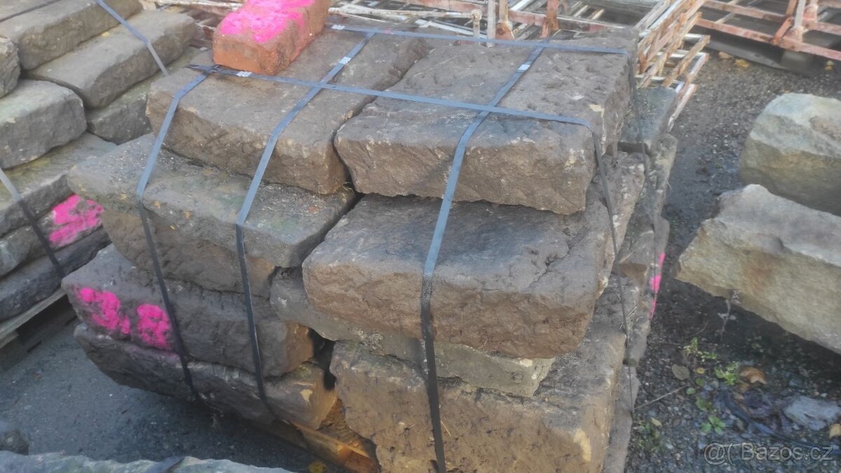 Stará kamenná dlažba, pískovcová dlažba, zápražáky, 40 m2 - 2
