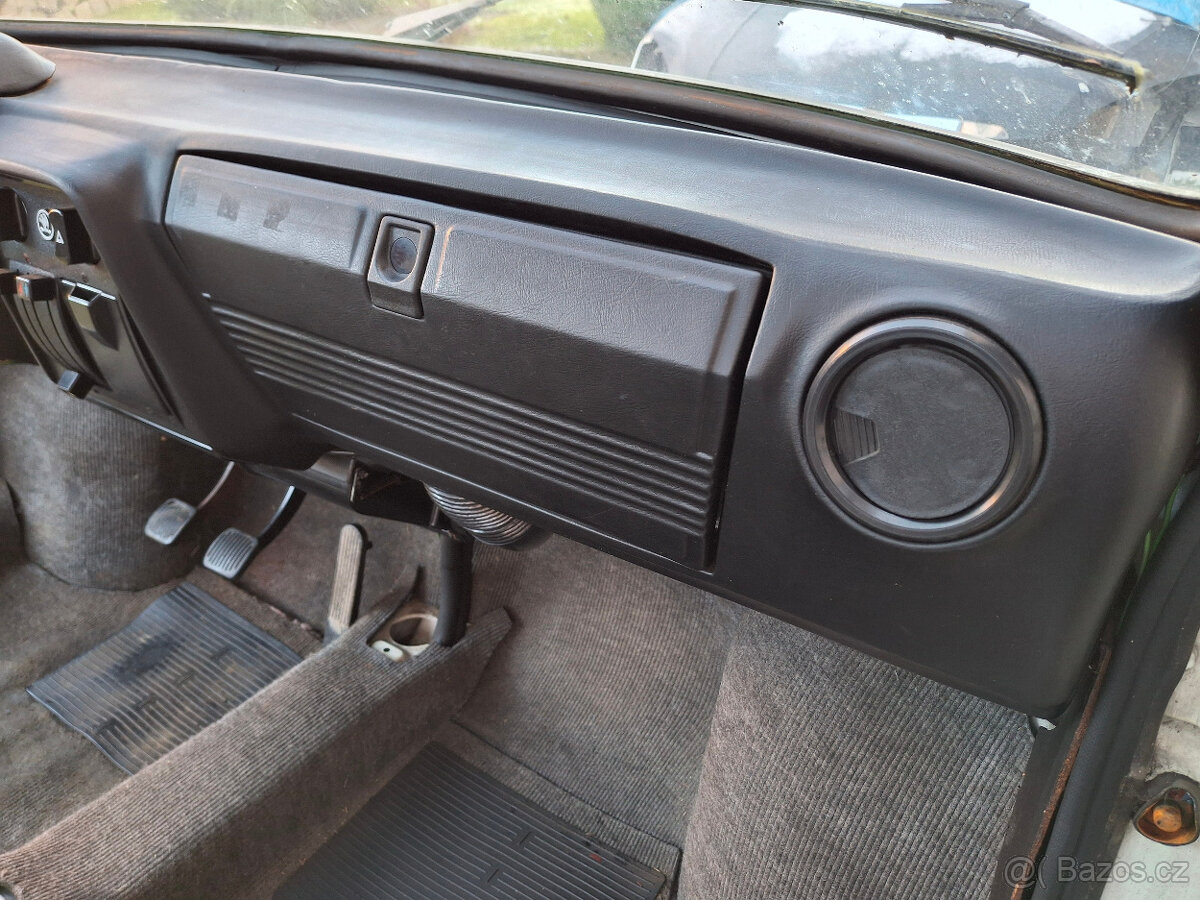 ŠKODA 120 - PALUBKA - 2