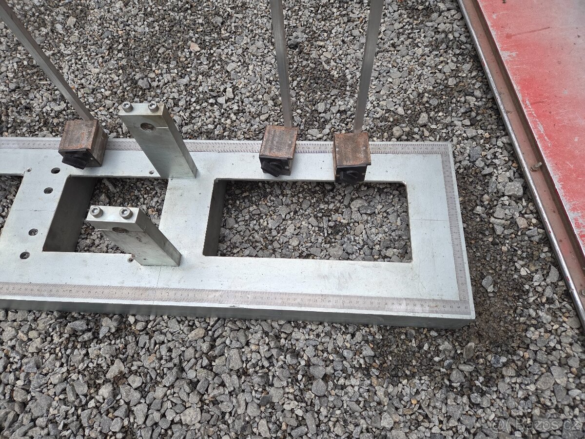 Rovnací rám - stolice - 2