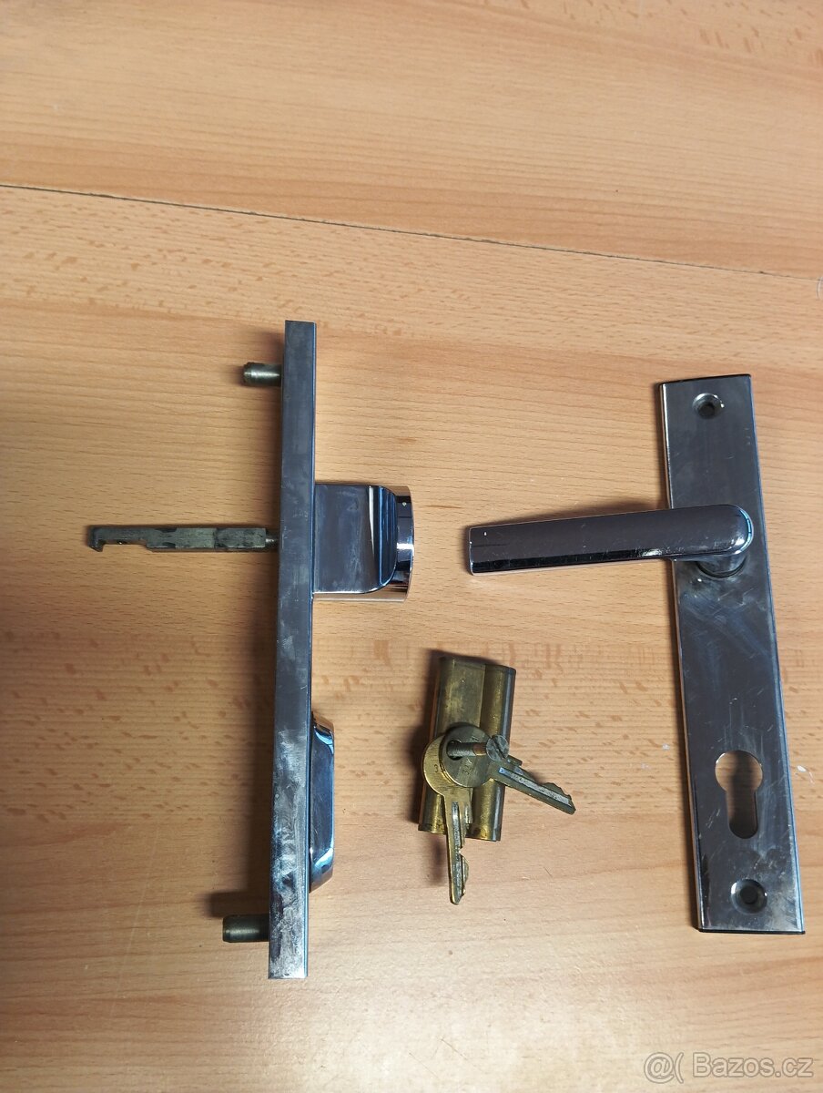 Bezpečnostní kování - 2