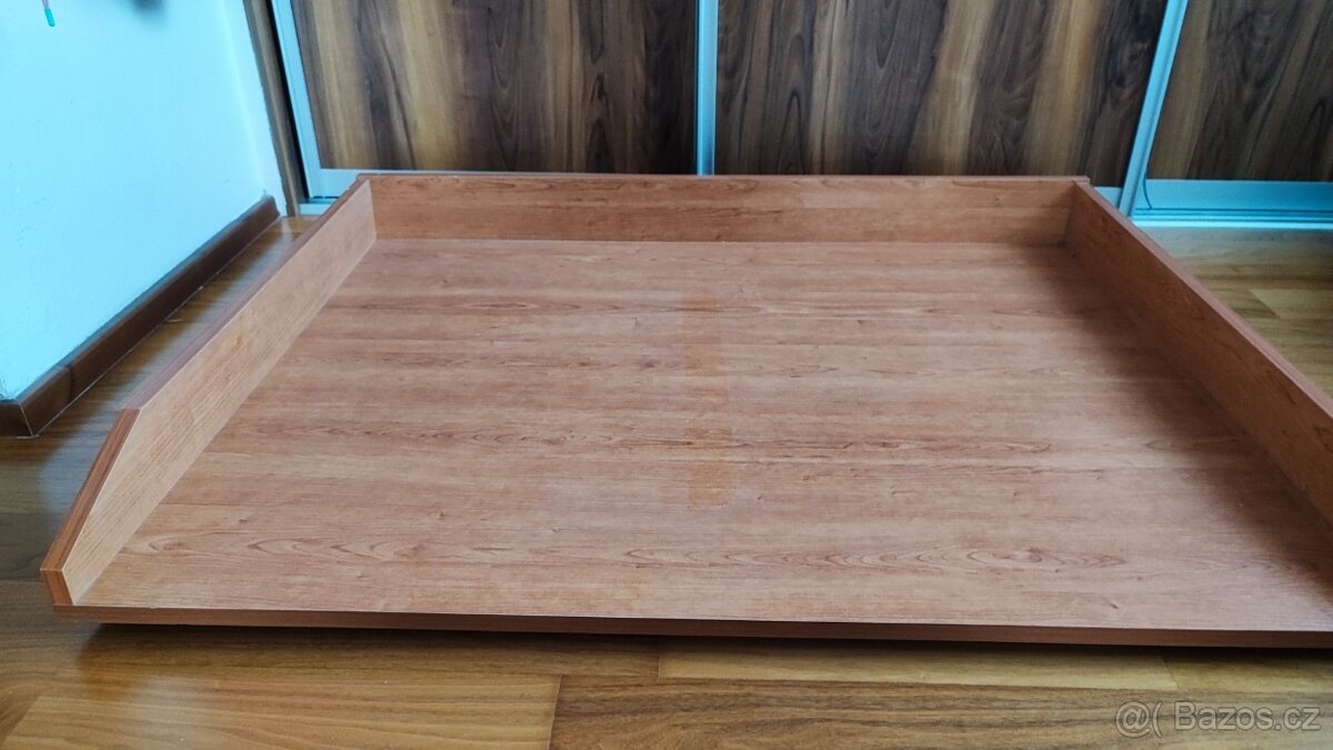 Přebalovací pult - 2