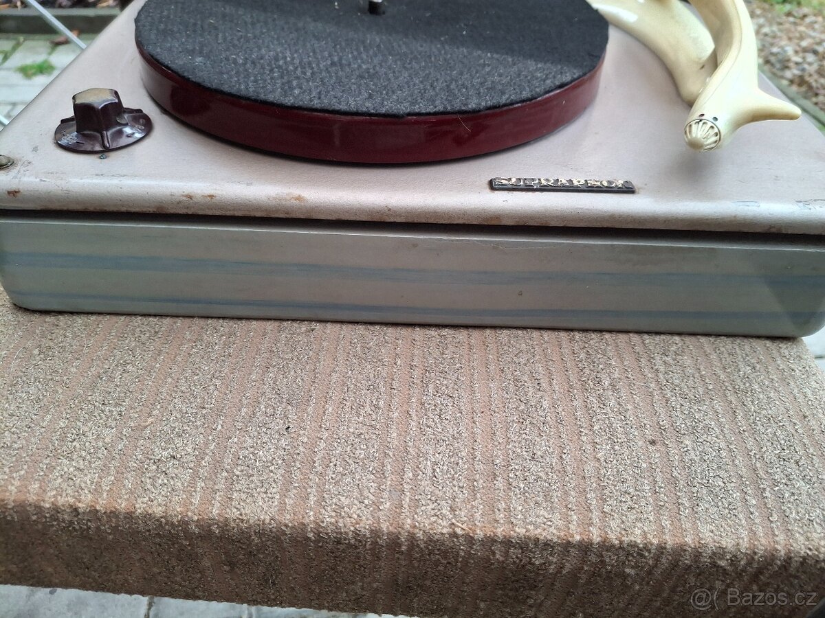 Retro gramofon Supraphon – funkční - 2