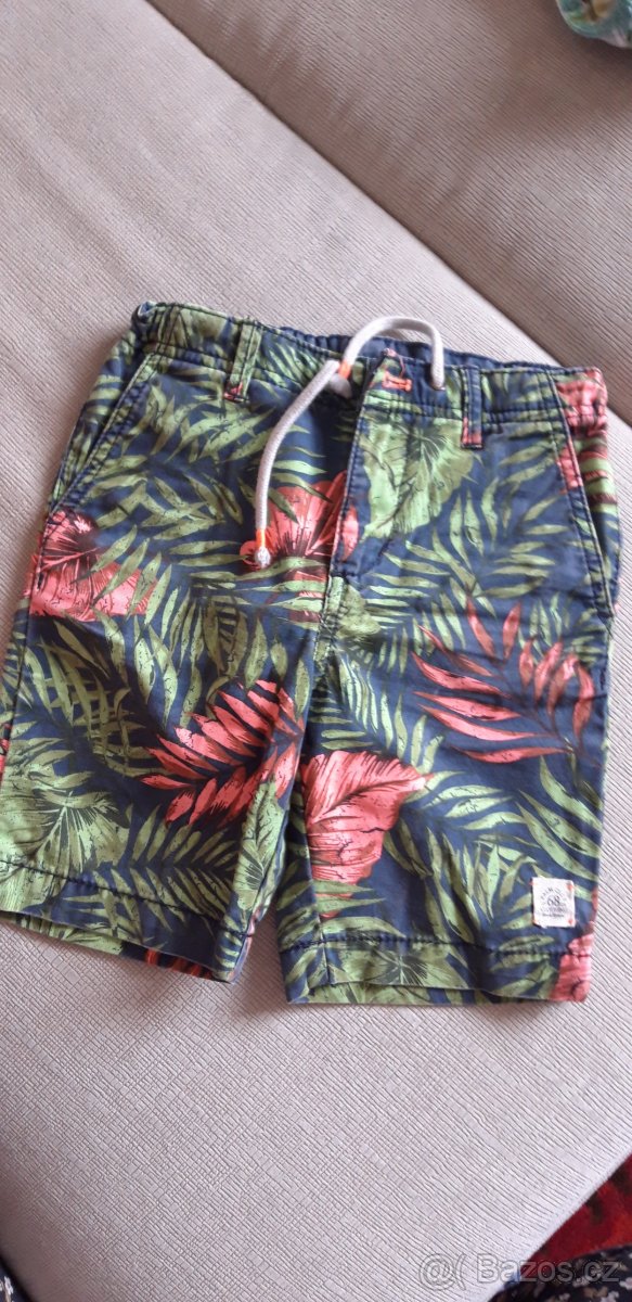 3x kratasy 4-5 let - NOVE - 2