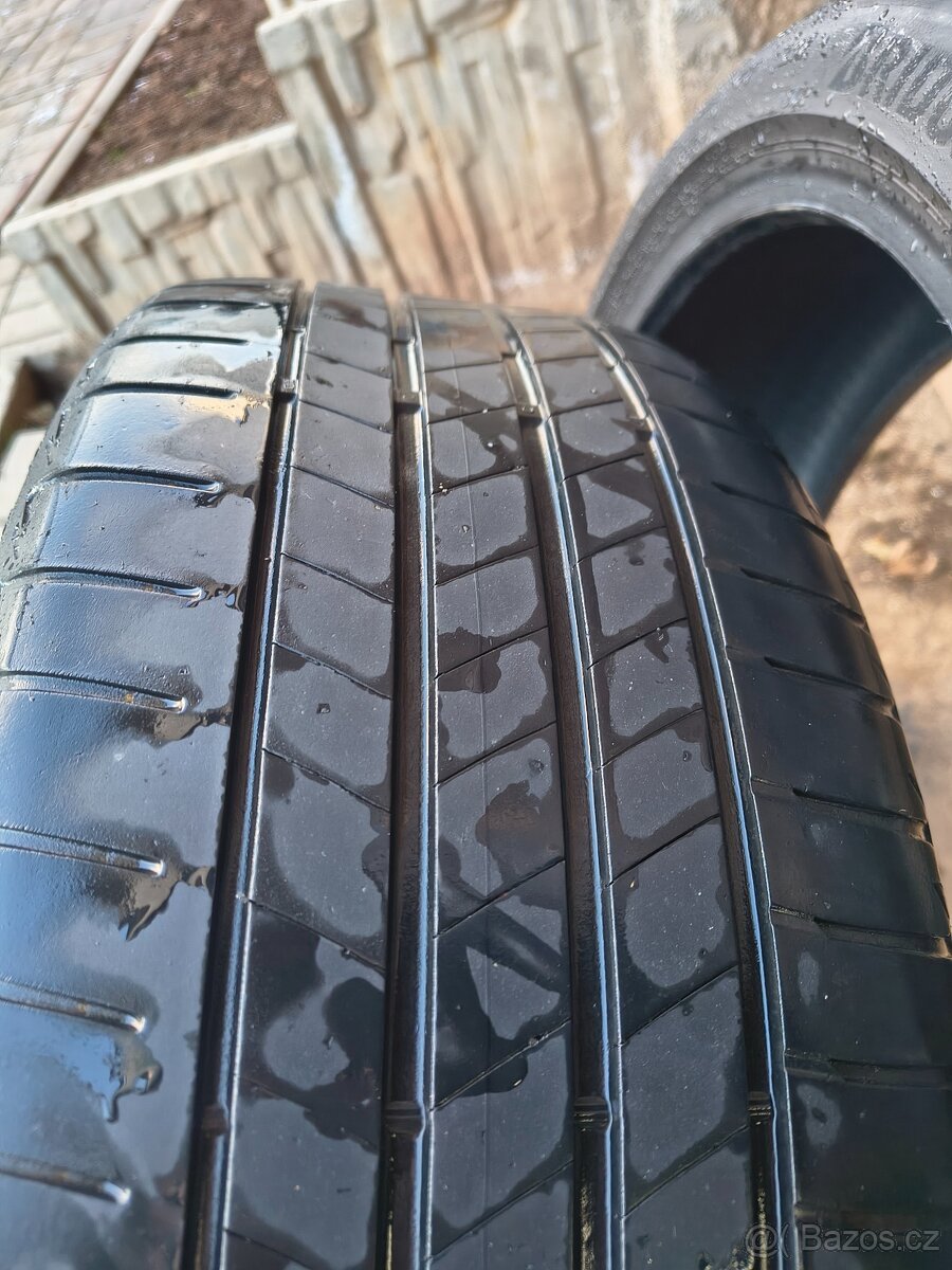 Bridgestone Turanza T005 225/40 R19 93Y - 2