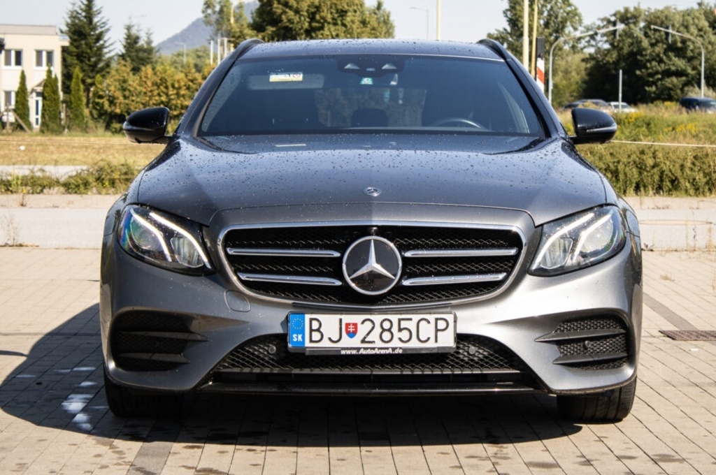 Mercedes Benz E 300 de T Avantgarde (2020) - 2