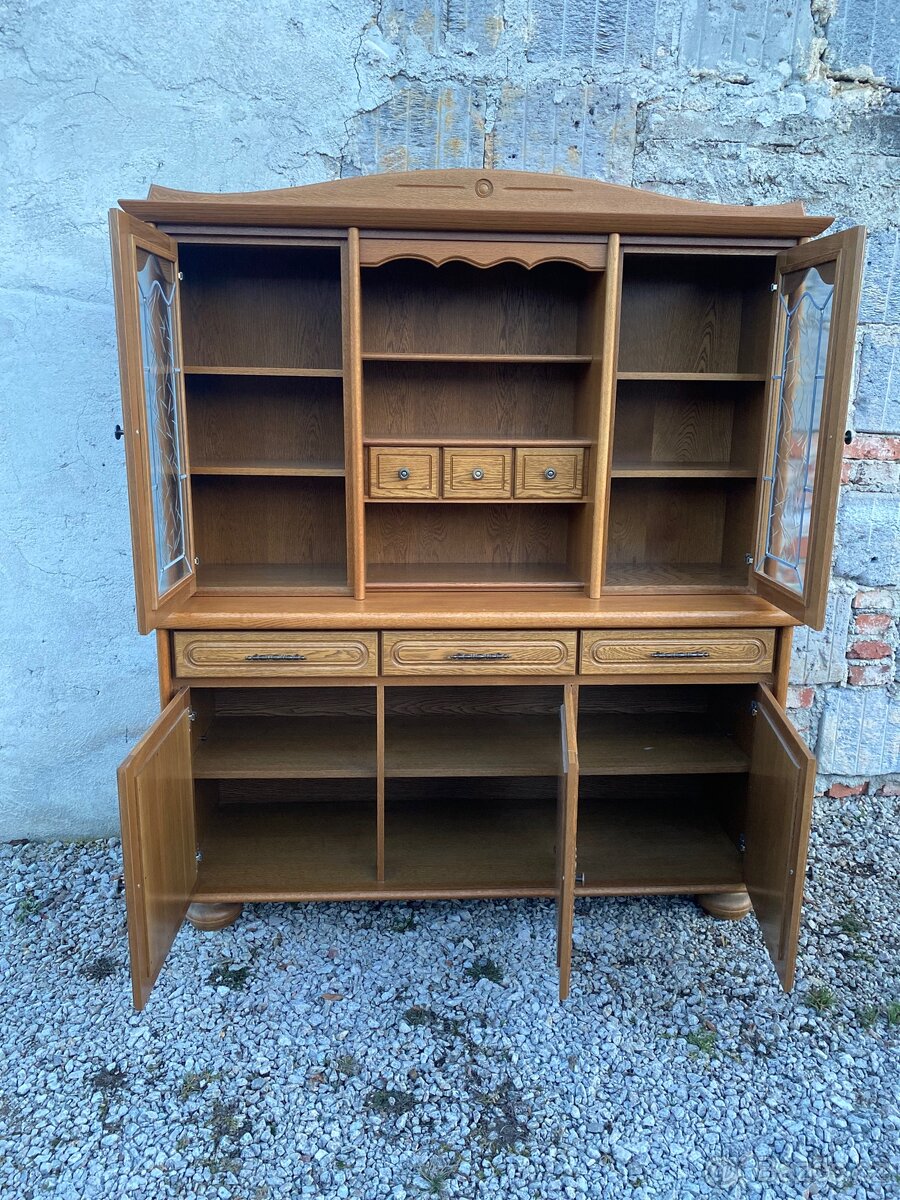 Kredenc / příborník - 2