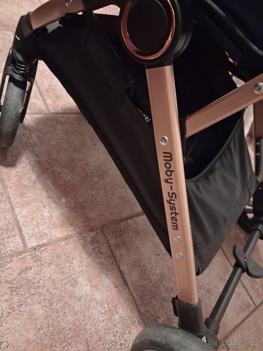 Sportovní kočárek - 2