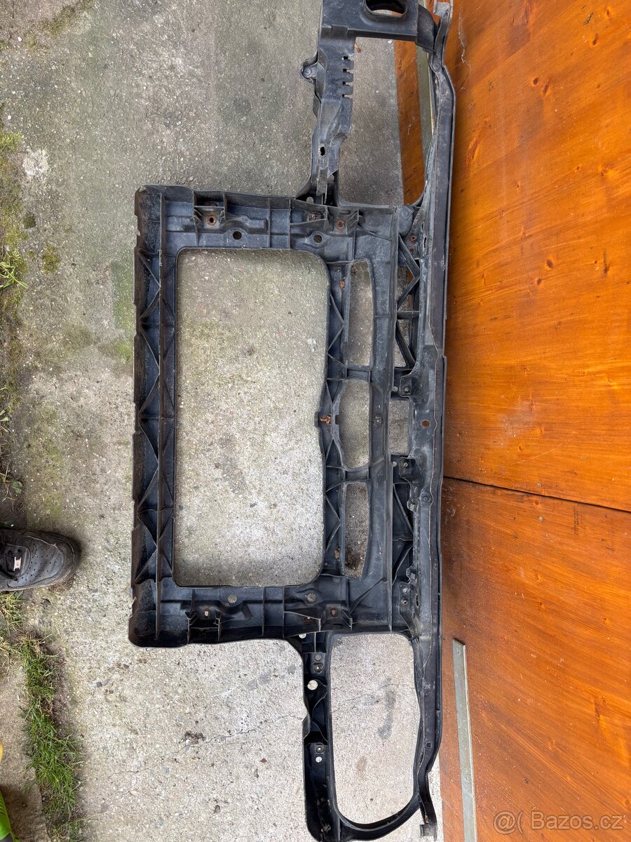 Vw Golf 4 Přední nosník - 2