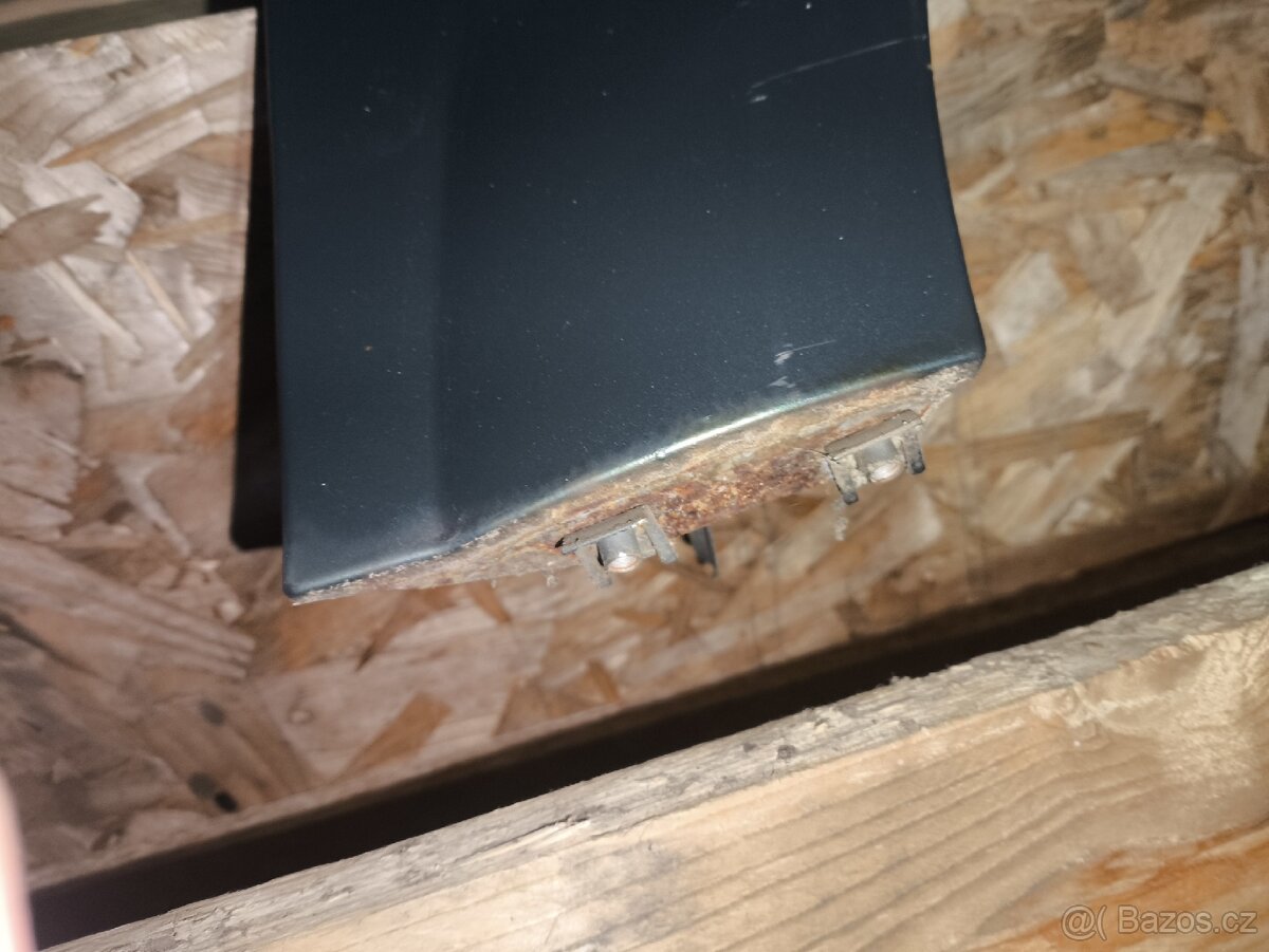 Pravy blatnik Aud TT, 8n - 2