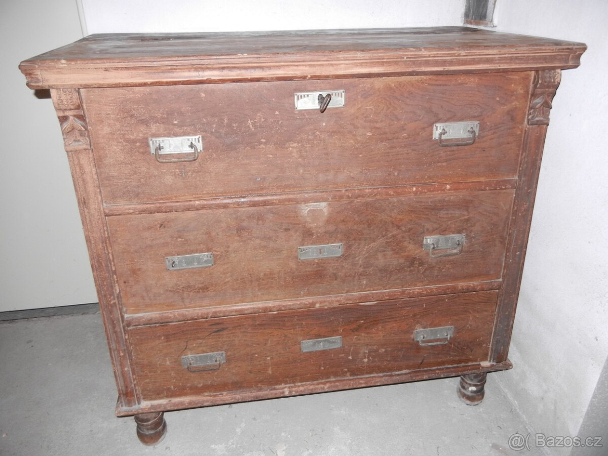 Starožitná rustikálna komoda - 2