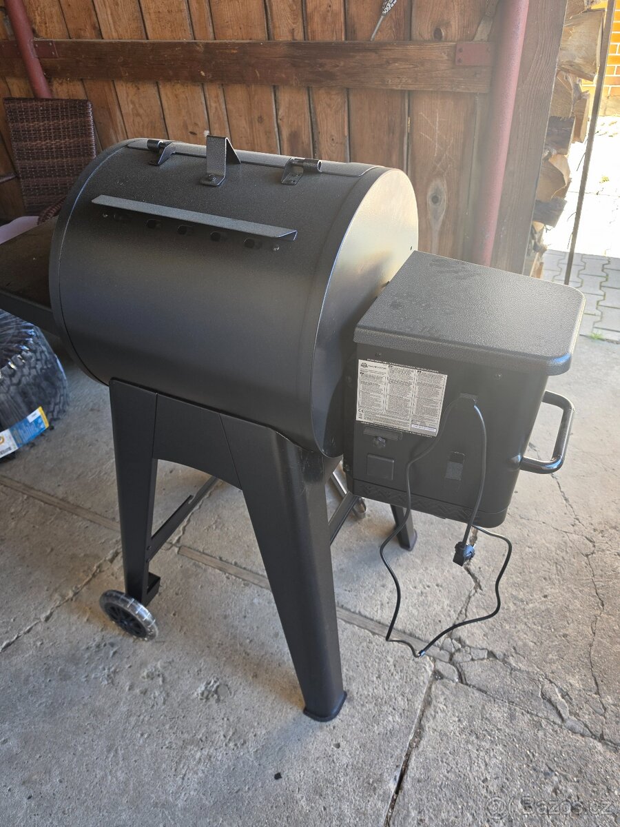 Pit Boss 550 Navigator - 2