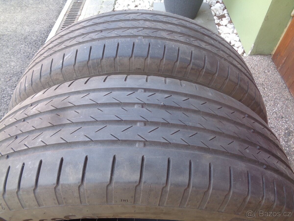 Letní pneu 215/60/17 R17 Continental - 2