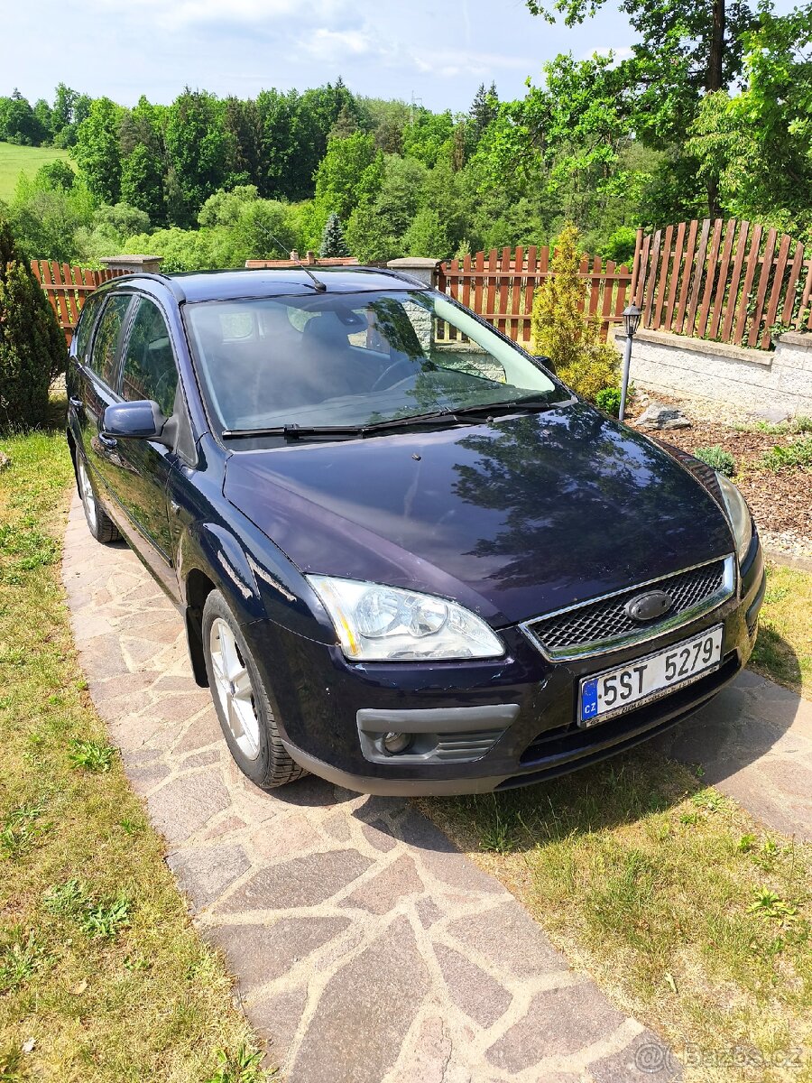 Ford Focus MK2 1.6i Ghia - 2
