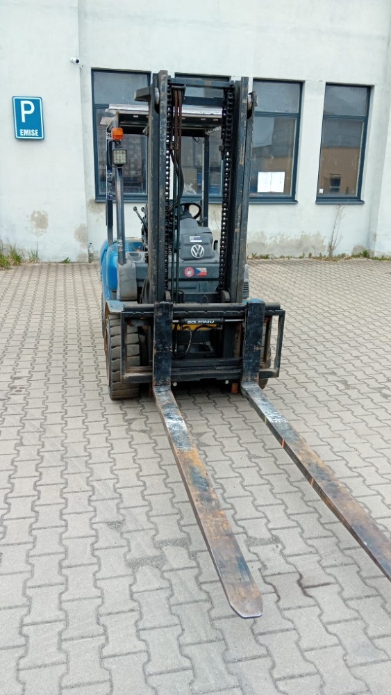 Vysokozdvižný vozík Komatsu - 2