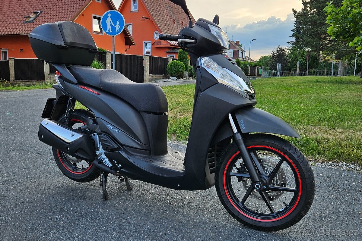 Honda SH 300i - 2