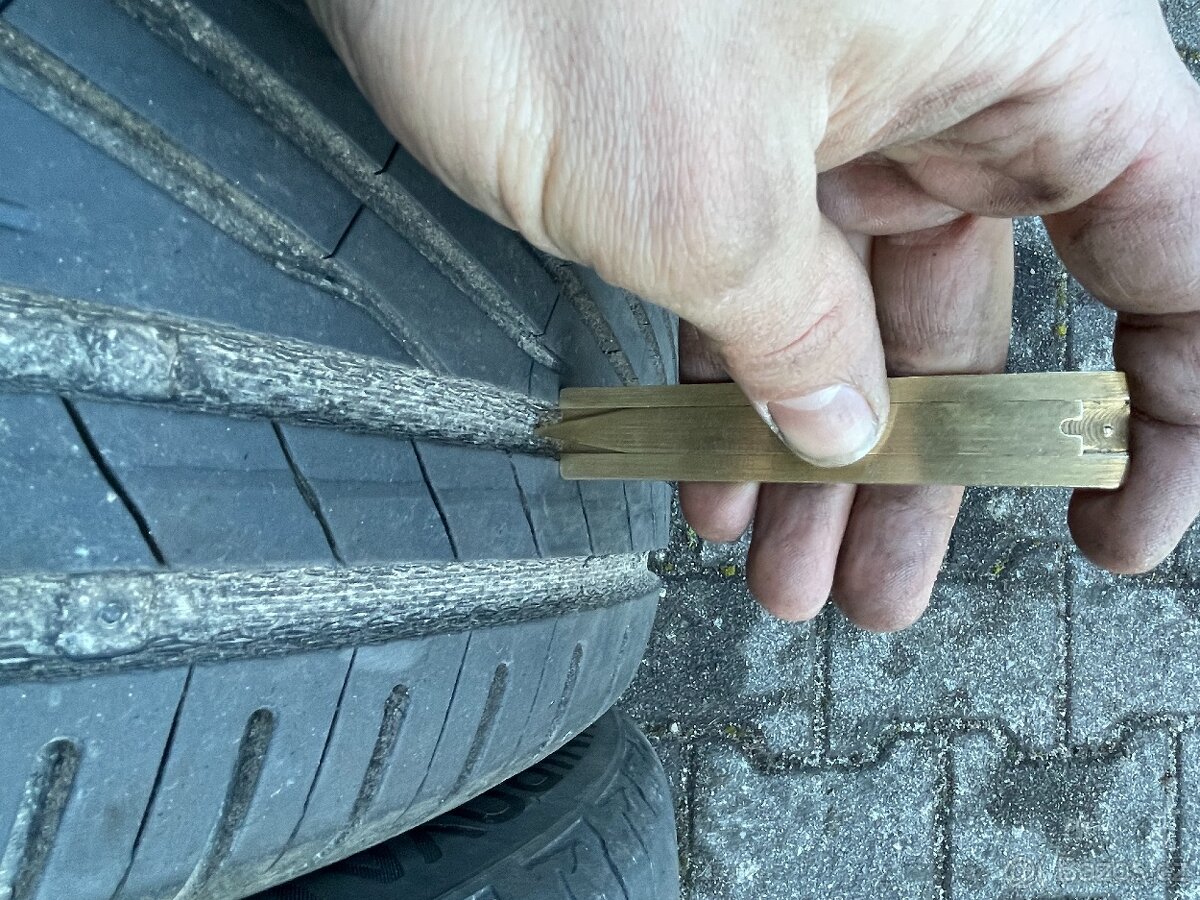 195/55/16 Uniroyal dvě letní pneu - 2