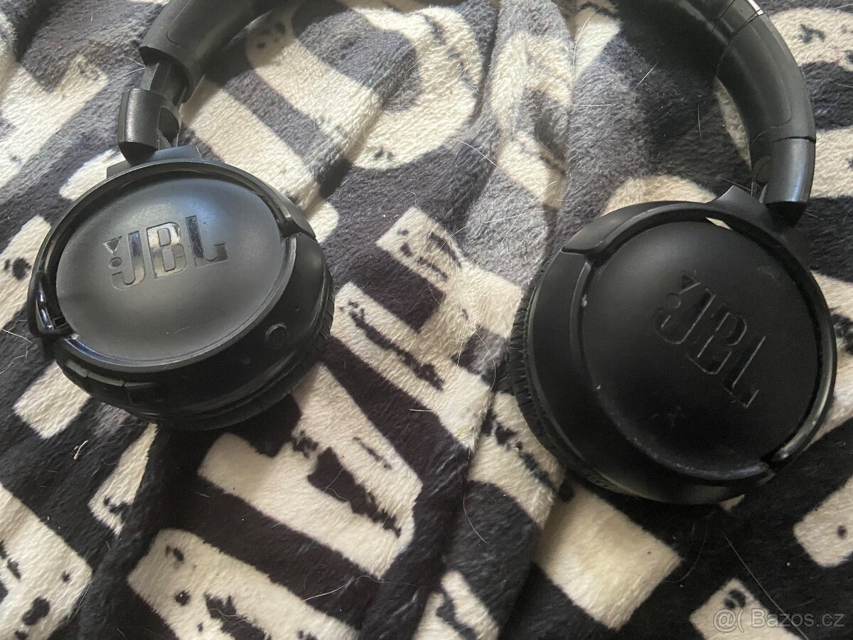 Prodám Bluetooth sluchátka JBL. - 2