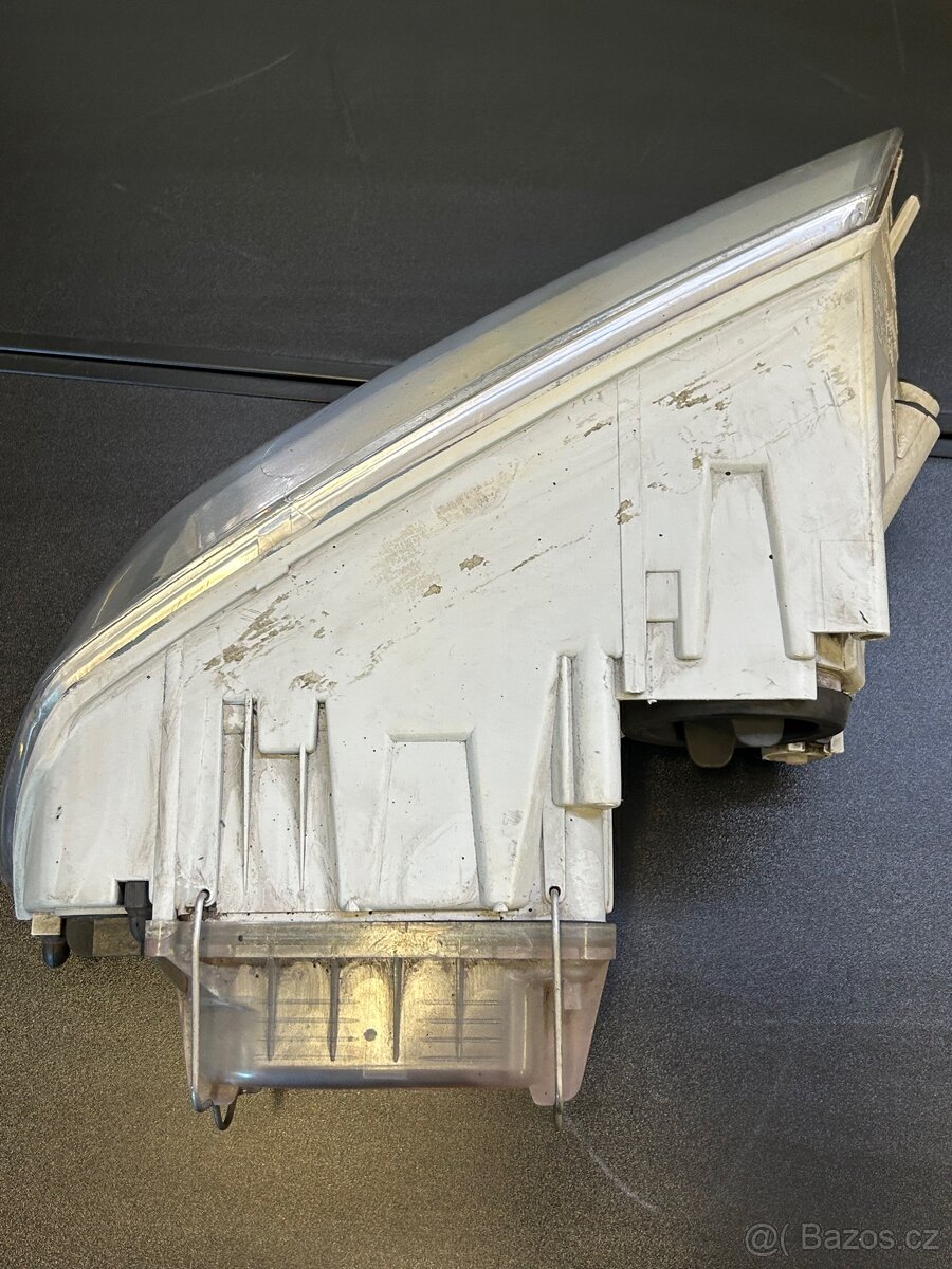 Levý světlomet Octavia II. - 2