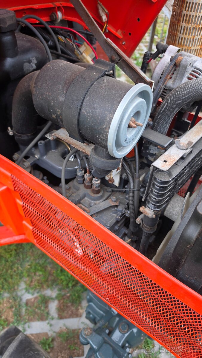 Malotraktor Kubota B1750 HST - 2