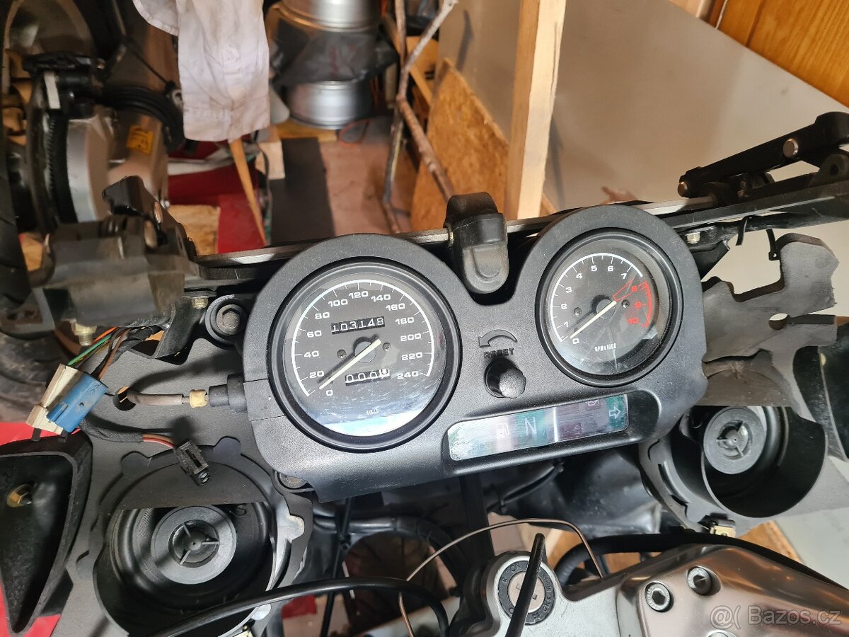 BMW R 1100 RT dily - 2