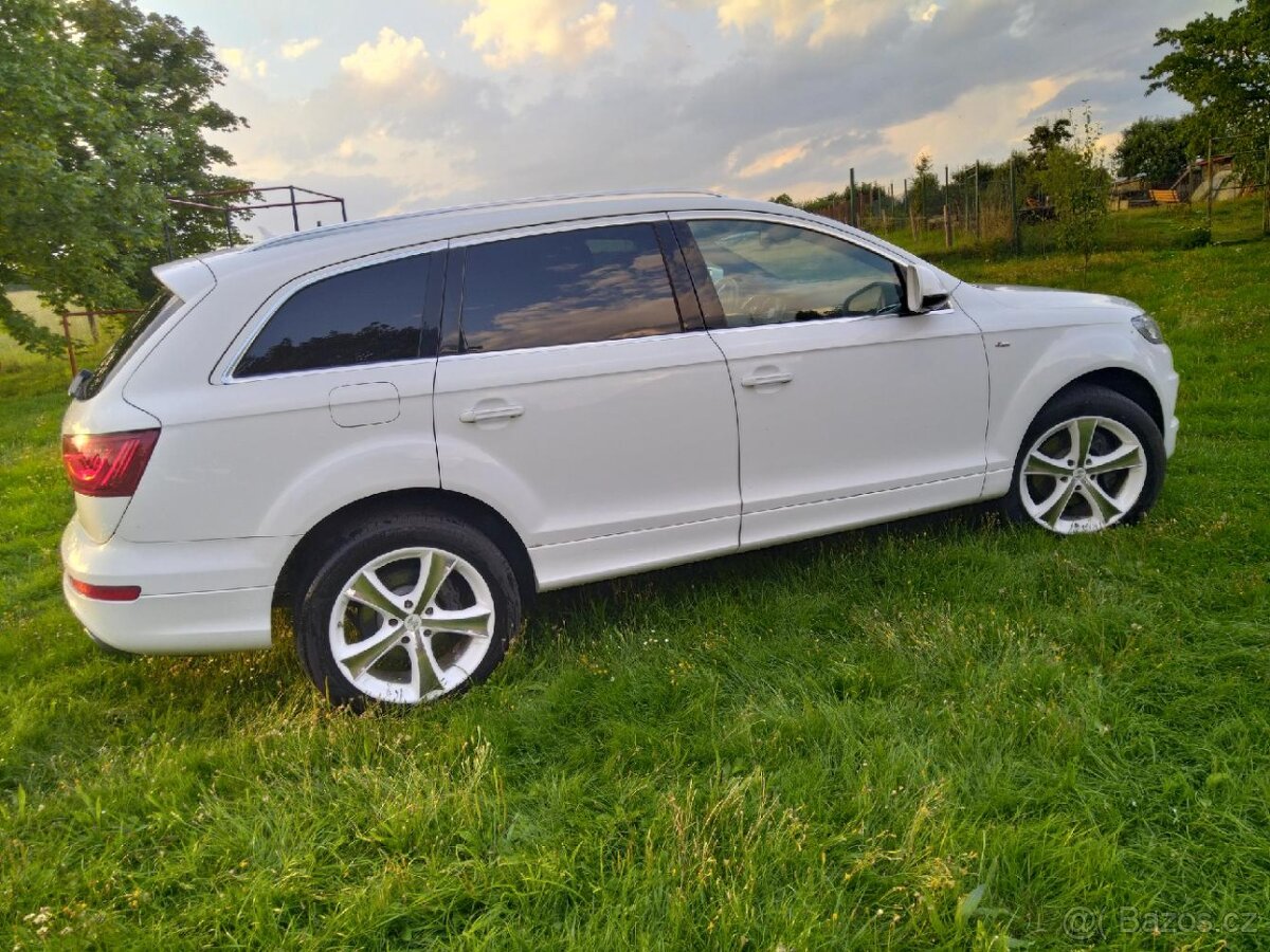 prodám Q7 S-line automat nez.top.na DO - 2