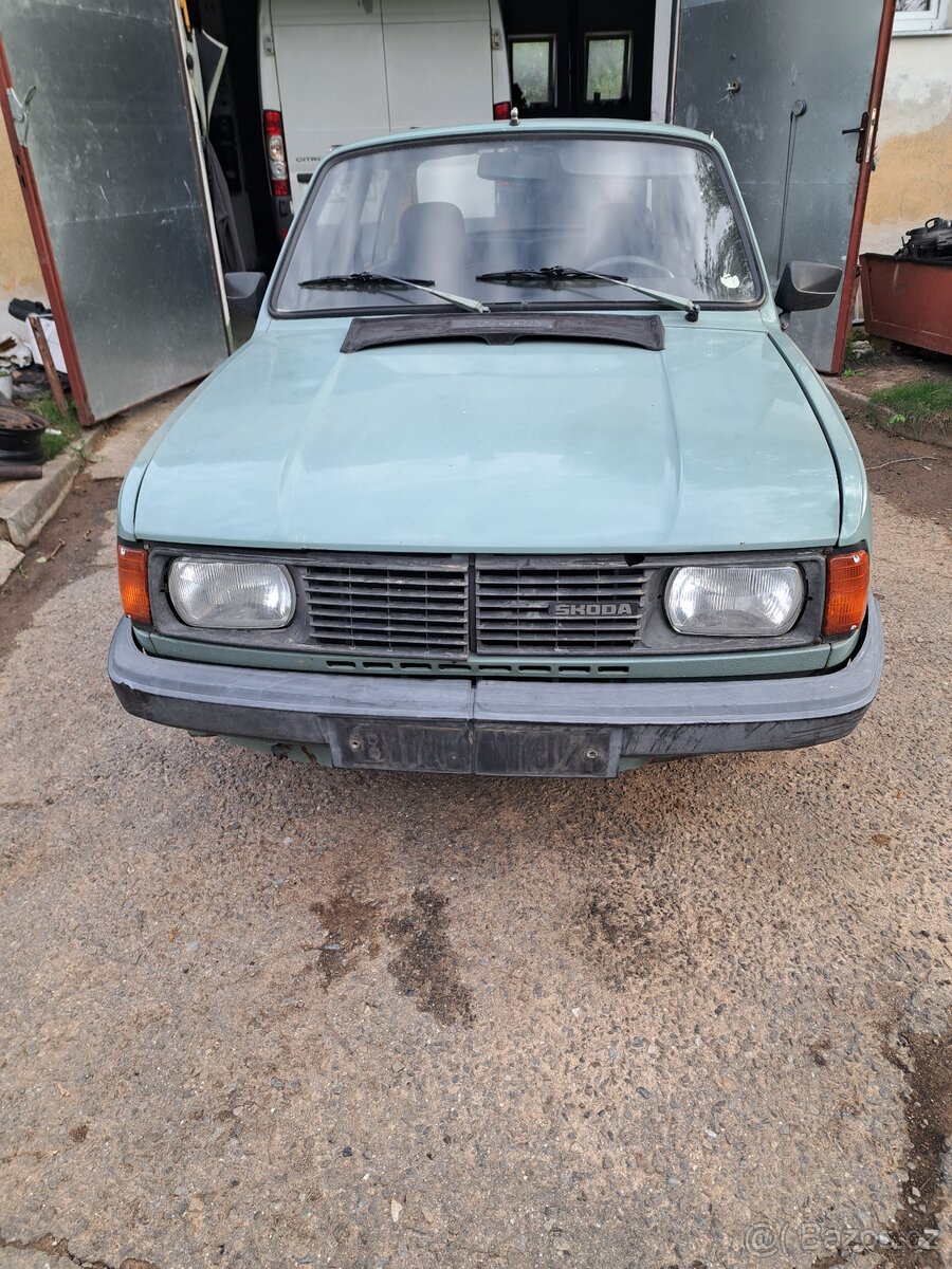Škoda 105 S r.v. 1986 na ND - 2