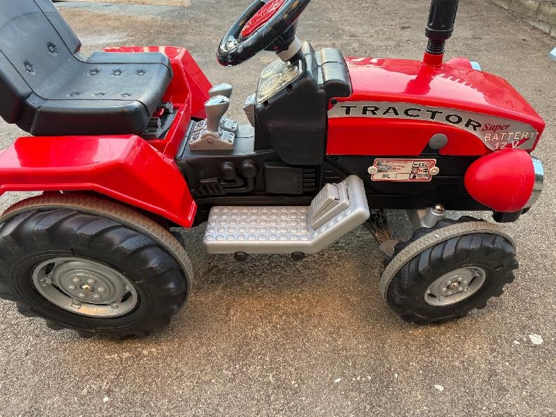 Děktský elektro traktor Top stav - 2