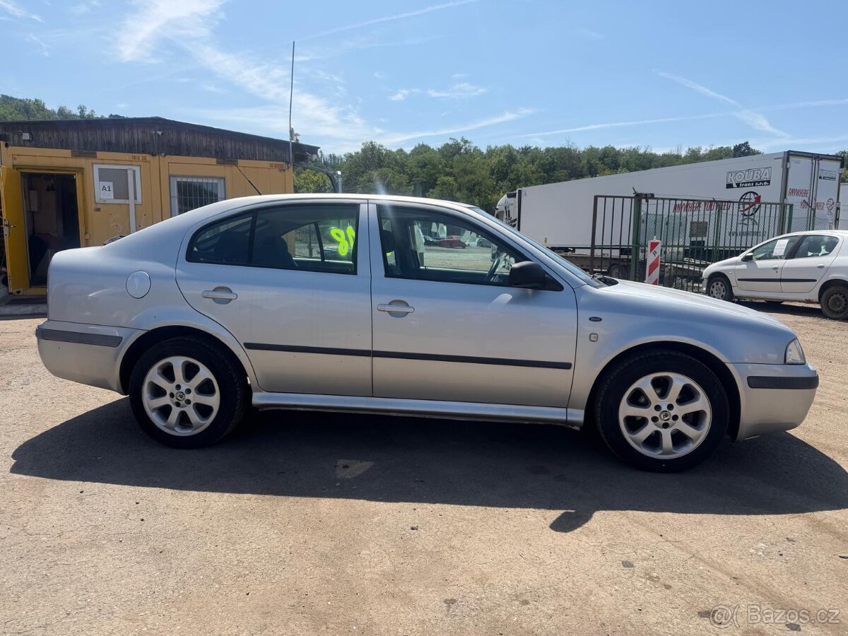 Škoda Octavia č. 3018 - 2