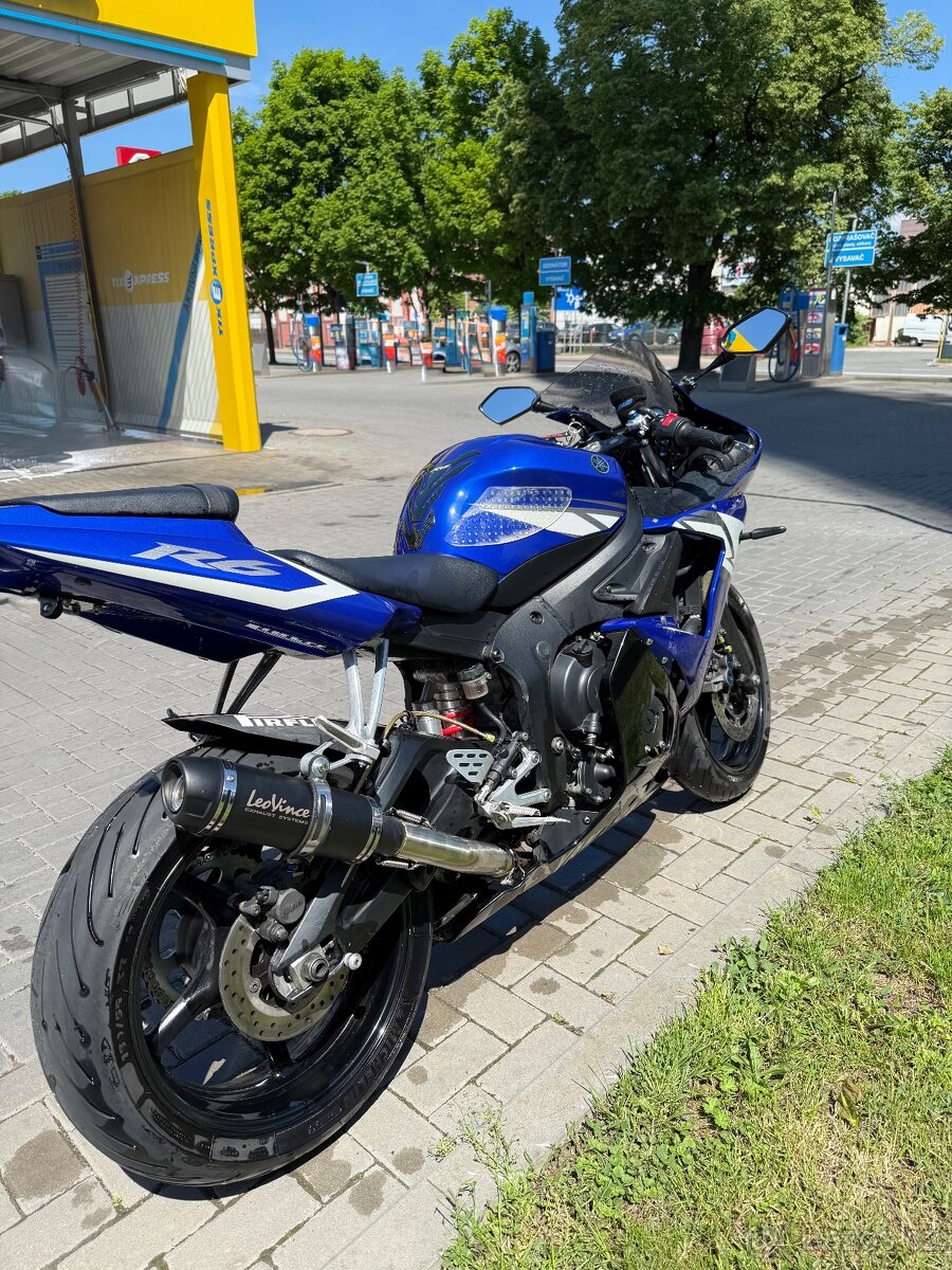 Yamaha R6 - 2