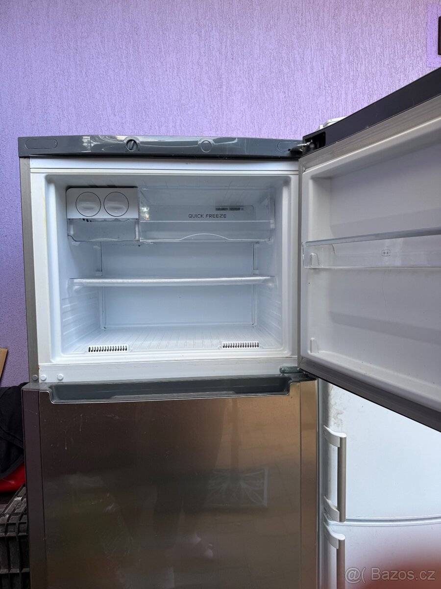 Velká lednice s mrazákem Hotpoint Ariston - 2