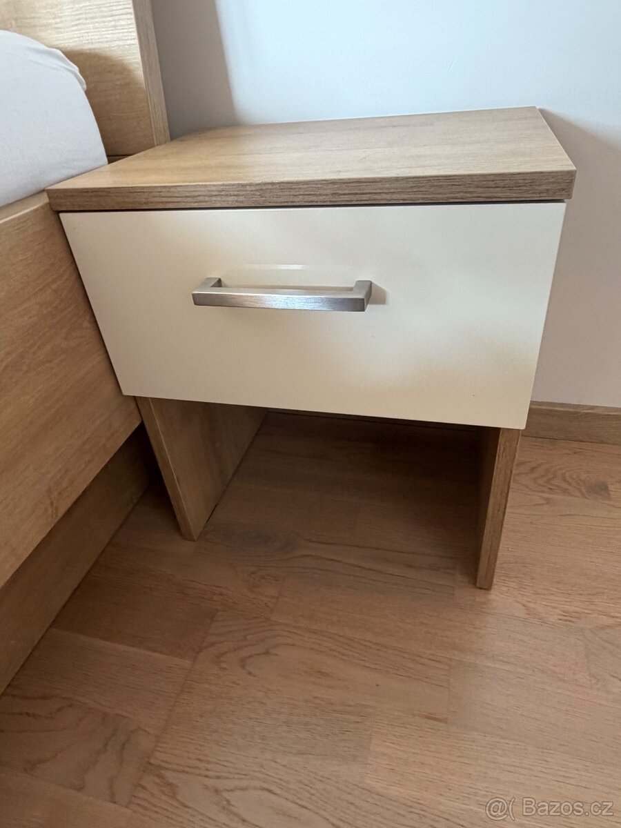 Noční stolek k posteli 2 KS - 2