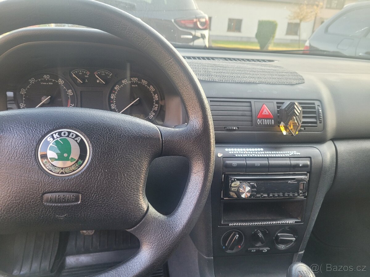 Prodám Škoda Octavia 1.6i - 2