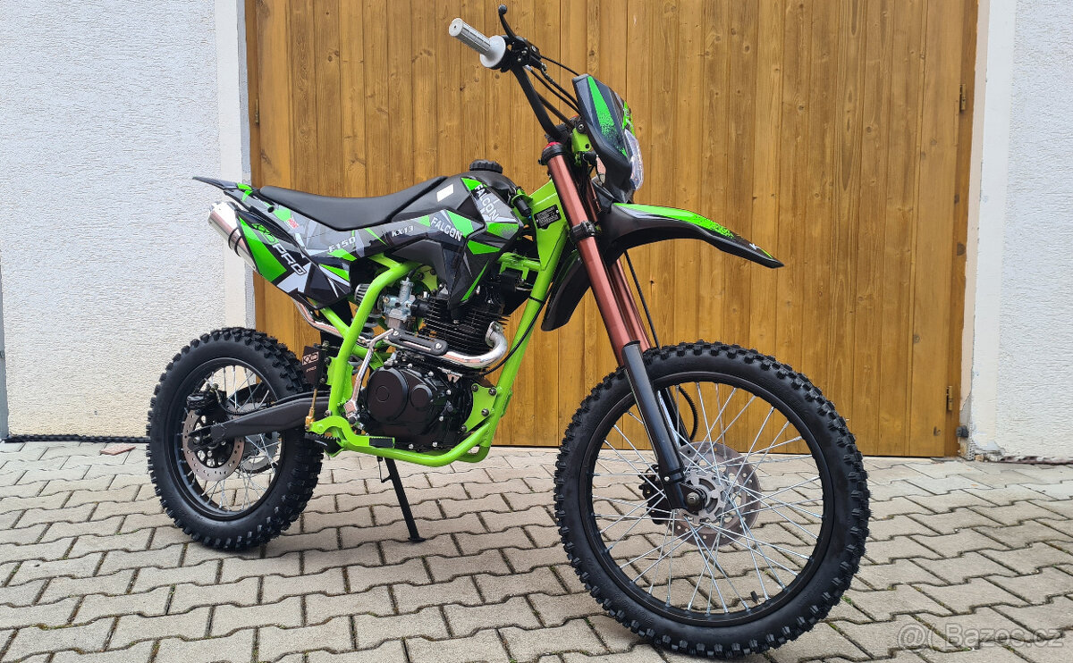 Pitbike KXD GT-150cc, El. starter,Kola 19/16,Motor Honda DAX