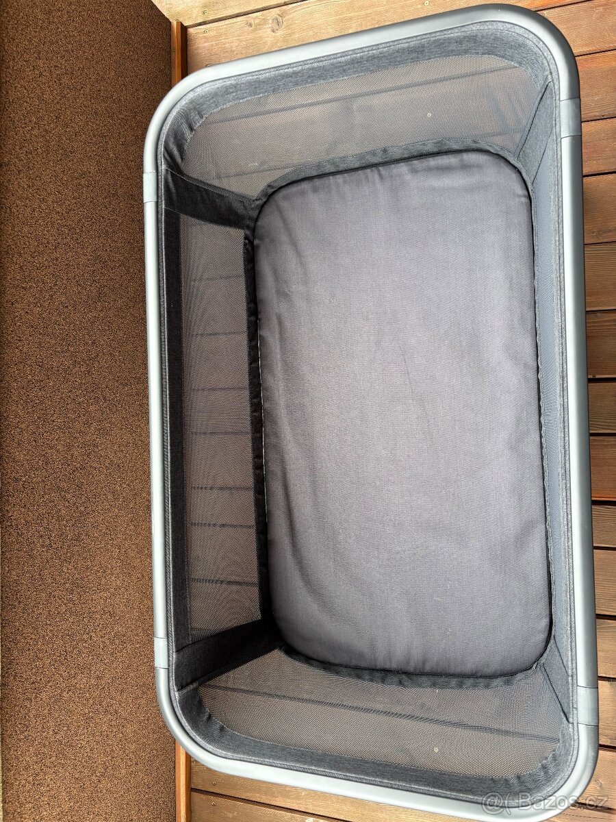 Kinderkraft Postýlka i na cestování - 2